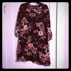 Floral dress with pockets